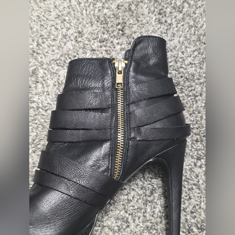 Steve Madden Genuine Leather Boots with Gold Buckle Detail And Side Zipper - Picture 7 of 13